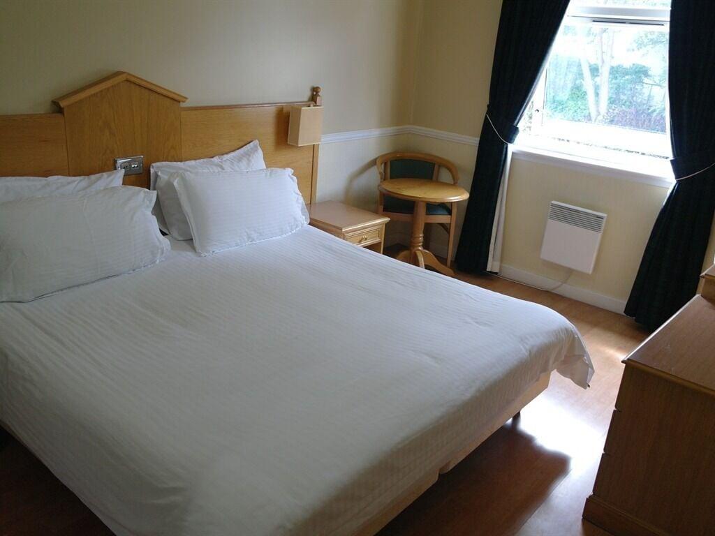 Mill And Brae Hotel Paisley Bagian luar foto