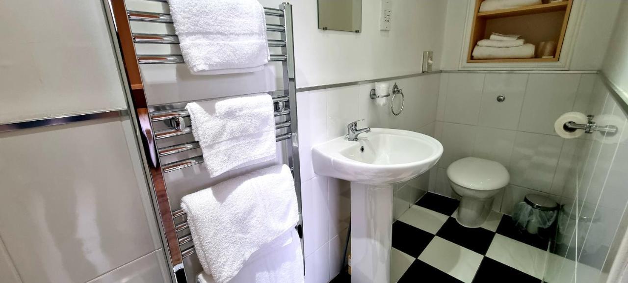 Mill And Brae Hotel Paisley Bagian luar foto